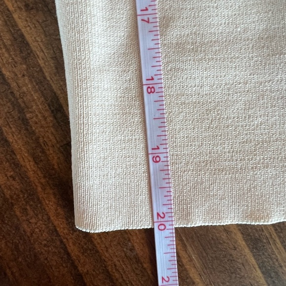 Zara cutout Cream Women's Top, size medium, EUC, bodycon, stretchy, knit - Picture 7 of 8